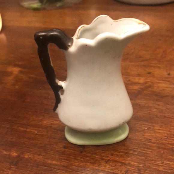 Vintage Japanese Mini Porcelein Bud Vase - Picture 4 of 6